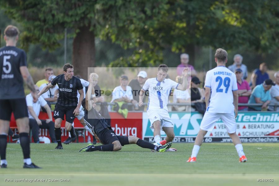 sport, action, TSV Karlburg, TSV, Sportgelände, SVD, SV Darmstadt 98 (U21), Landesfreundschaftsspiele, Karlburg, Hessenliga, HFV, Fussball, D98, Bayernliga Nord, BFV, 10.07.2024 - Bild-ID: 2419152