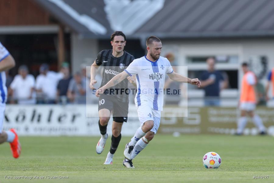 sport, action, TSV Karlburg, TSV, Sportgelände, SVD, SV Darmstadt 98 (U21), Landesfreundschaftsspiele, Karlburg, Hessenliga, HFV, Fussball, D98, Bayernliga Nord, BFV, 10.07.2024 - Bild-ID: 2419197