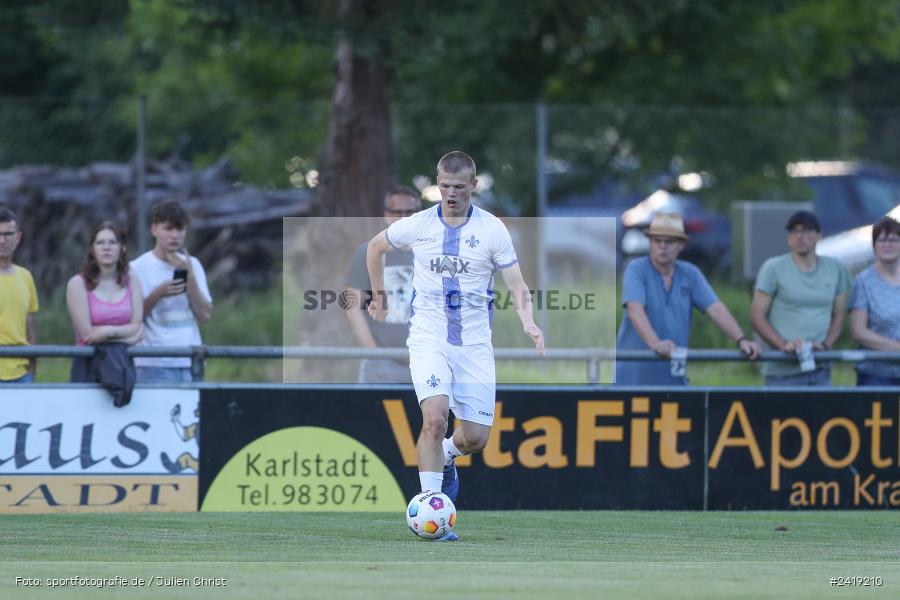 sport, action, TSV Karlburg, TSV, Sportgelände, SVD, SV Darmstadt 98 (U21), Landesfreundschaftsspiele, Karlburg, Hessenliga, HFV, Fussball, D98, Bayernliga Nord, BFV, 10.07.2024 - Bild-ID: 2419210