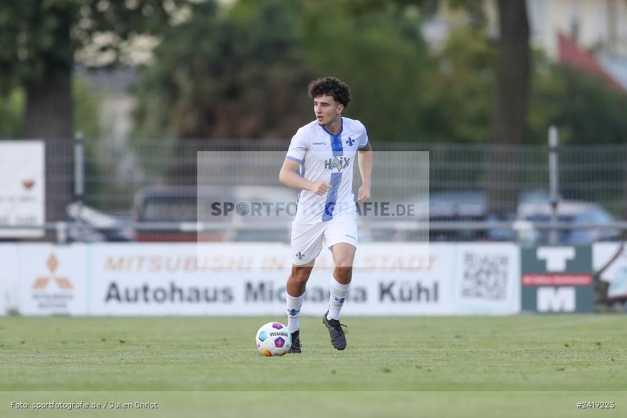 sport, action, TSV Karlburg, TSV, Sportgelände, SVD, SV Darmstadt 98 (U21), Landesfreundschaftsspiele, Karlburg, Hessenliga, HFV, Fussball, D98, Bayernliga Nord, BFV, 10.07.2024 - Bild-ID: 2419223