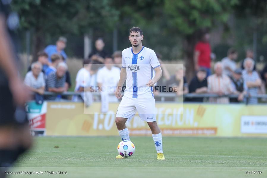 sport, action, TSV Karlburg, TSV, Sportgelände, SVD, SV Darmstadt 98 (U21), Landesfreundschaftsspiele, Karlburg, Hessenliga, HFV, Fussball, D98, Bayernliga Nord, BFV, 10.07.2024 - Bild-ID: 2419259