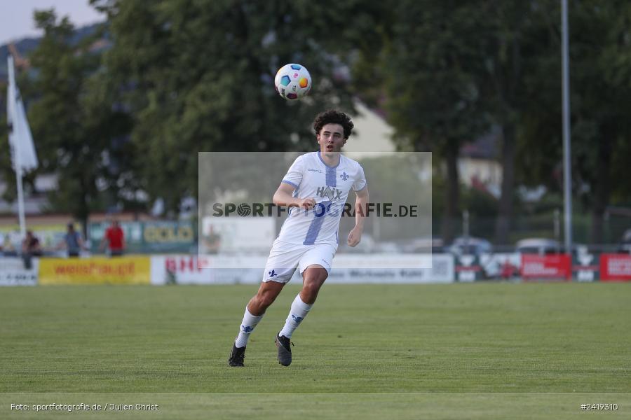 sport, action, TSV Karlburg, TSV, Sportgelände, SVD, SV Darmstadt 98 (U21), Landesfreundschaftsspiele, Karlburg, Hessenliga, HFV, Fussball, D98, Bayernliga Nord, BFV, 11.07.2024 - Bild-ID: 2419310 sport, action, TSV Karlburg, TSV, Sportgelände, SVD, SV Darmstadt 98 (U21), Landesfreundschaftsspiele, Karlburg, Hessenliga, HFV, Fussball, D98, Bayernliga Nord, BFV, 11.07.2024 - Bild-ID: 2419310