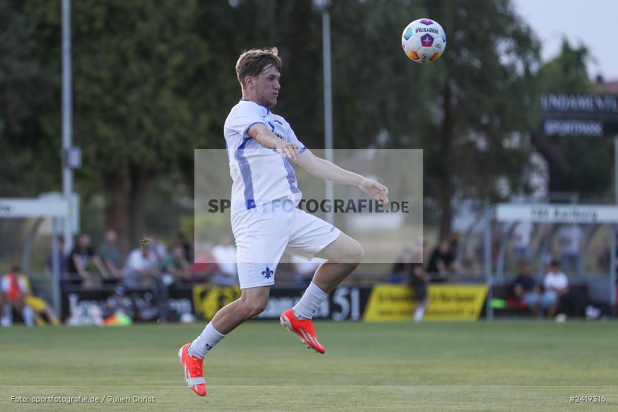 sport, action, TSV Karlburg, TSV, Sportgelände, SVD, SV Darmstadt 98 (U21), Landesfreundschaftsspiele, Karlburg, Hessenliga, HFV, Fussball, D98, Bayernliga Nord, BFV, 11.07.2024 - Bild-ID: 2419316