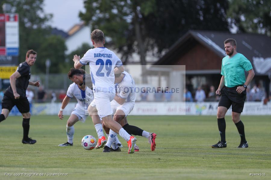 sport, action, TSV Karlburg, TSV, Sportgelände, SVD, SV Darmstadt 98 (U21), Landesfreundschaftsspiele, Karlburg, Hessenliga, HFV, Fussball, D98, Bayernliga Nord, BFV, 11.07.2024 - Bild-ID: 2419318