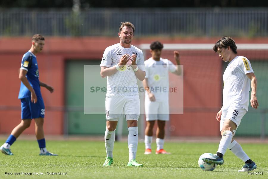 sport, action, Sportgeläde, Regionalliga Südwest, Hessenliga, HFV, Fussball, FSV Frankfurt, FSV, FCB, FC Bayern Alzenau, Alzenau, 13.07.2024 - Bild-ID: 2419571