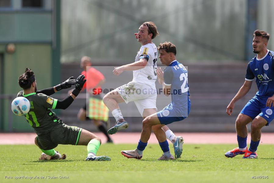 sport, action, Sportgeläde, Regionalliga Südwest, Hessenliga, HFV, Fussball, FSV Frankfurt, FSV, FCB, FC Bayern Alzenau, Alzenau, 13.07.2024 - Bild-ID: 2419595