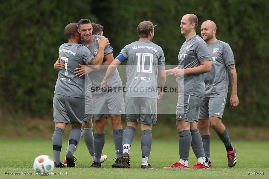 Sportgeländer Gassenhäuser, Wertheim-Nassig, 15.07.2024, sport, action, Fussball, 49. Wertheimer Stadtmeisterschaft 2024, TSV, SPG, TSV Kreuzwertheim, SpG Urphar-Lindelbach/Bettingen - Bild-ID: 2419801 Sportgeländer Gassenhäuser, Wertheim-Nassig, 15.07.2024, sport, action, Fussball, 49. Wertheimer Stadtmeisterschaft 2024, TSV, SPG, TSV Kreuzwertheim, SpG Urphar-Lindelbach/Bettingen - Bild-ID: 2419801
