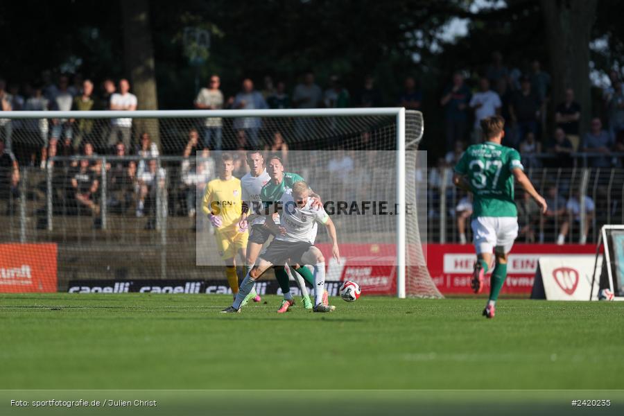 Willy-Sachs-Stadion, Schweinfurt, 19.07.2024, sport, action, Fussball, BFV, Regionalliga Bayern, 1. Spieltag, TSV, FCS, TSV Aubstadt, 1. FC Schweinfurt 1905 - Bild-ID: 2420235