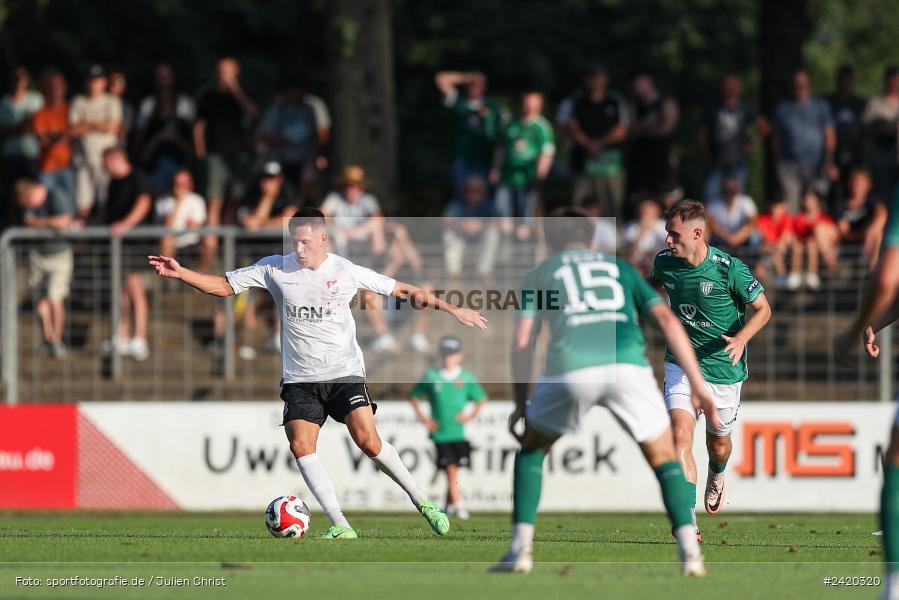 Willy-Sachs-Stadion, Schweinfurt, 19.07.2024, sport, action, Fussball, BFV, Regionalliga Bayern, 1. Spieltag, TSV, FCS, TSV Aubstadt, 1. FC Schweinfurt 1905 - Bild-ID: 2420320