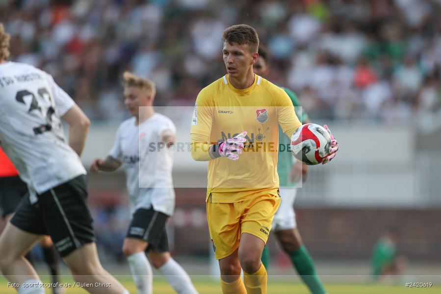 Willy-Sachs-Stadion, Schweinfurt, 19.07.2024, sport, action, Fussball, BFV, Regionalliga Bayern, 1. Spieltag, TSV, FCS, TSV Aubstadt, 1. FC Schweinfurt 1905 - Bild-ID: 2420619