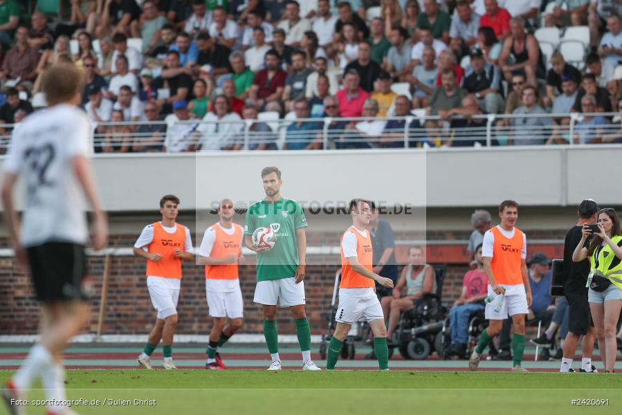 Willy-Sachs-Stadion, Schweinfurt, 19.07.2024, sport, action, Fussball, BFV, Regionalliga Bayern, 1. Spieltag, TSV, FCS, TSV Aubstadt, 1. FC Schweinfurt 1905 - Bild-ID: 2420691