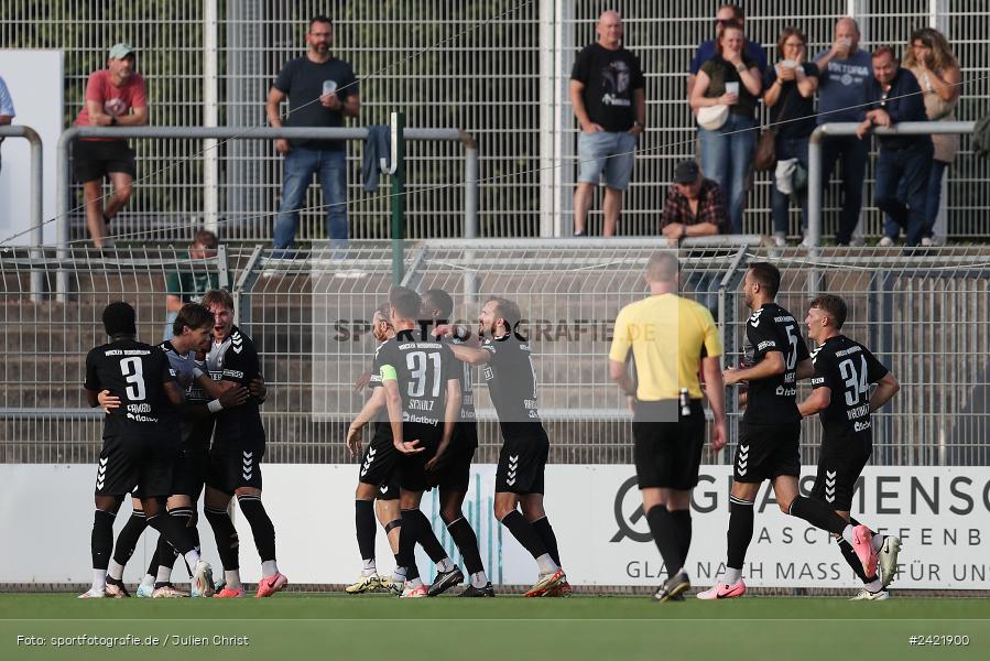 Stadion am Schönbusch, Aschaffenburg, 26.07.2024, sport, action, Fussball, BFV, 2. Spieltag, Regionalliga Bayern, SVW, SVA, SV Wacker Burghausen, SV Viktoria Aschaffenburg - Bild-ID: 2421900