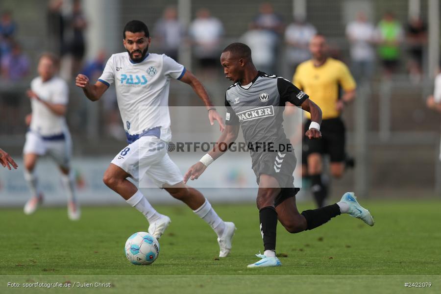 sport, action, Stadion am Schönbusch, SVW, SVA, SV Wacker Burghausen, SV Viktoria Aschaffenburg, Regionalliga Bayern, Fussball, BFV, Aschaffenburg, 26.07.2024, 2. Spieltag - Bild-ID: 2422079