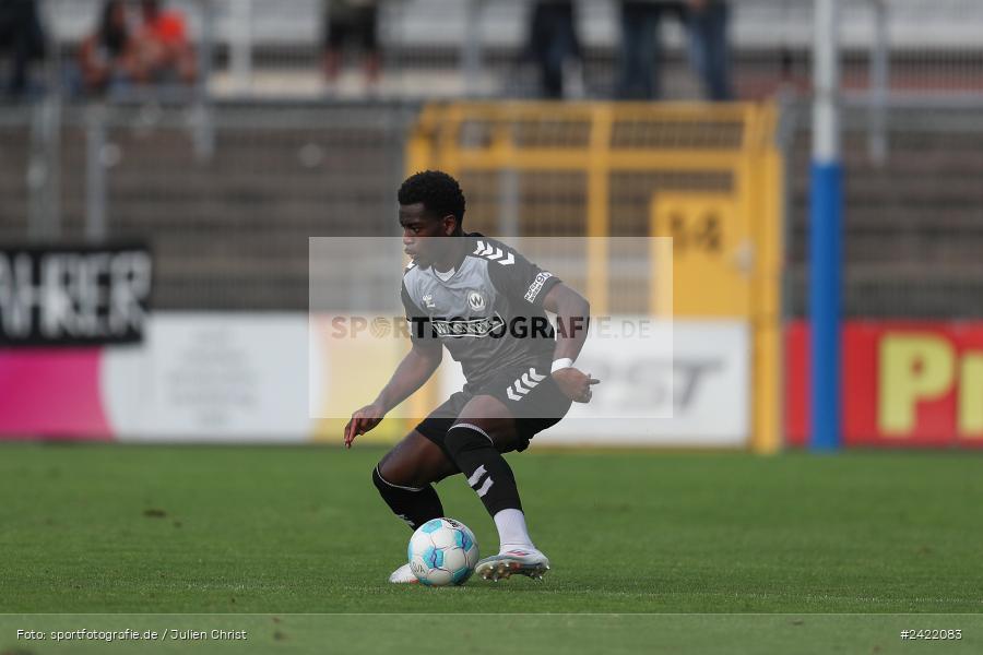 sport, action, Stadion am Schönbusch, SVW, SVA, SV Wacker Burghausen, SV Viktoria Aschaffenburg, Regionalliga Bayern, Fussball, BFV, Aschaffenburg, 26.07.2024, 2. Spieltag - Bild-ID: 2422083