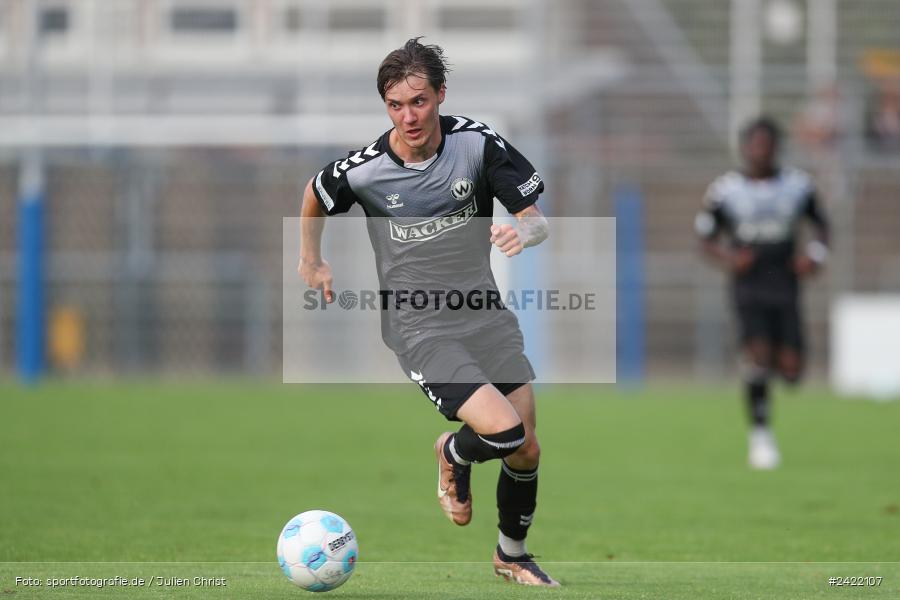 sport, action, Stadion am Schönbusch, SVW, SVA, SV Wacker Burghausen, SV Viktoria Aschaffenburg, Regionalliga Bayern, Fussball, BFV, Aschaffenburg, 26.07.2024, 2. Spieltag - Bild-ID: 2422107
