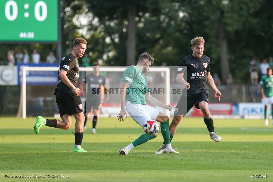 Willy-Sachs-Stadion, Schweinfurt, 02.08.2024, sport, action, Fussball, BFV, 3. Spieltag, Regionalliga Bayern, TSV, FCS, TSV Buchbach, 1. FC Schweinfurt 1905 - Bild-ID: 2423248
