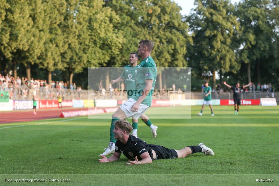 Willy-Sachs-Stadion, Schweinfurt, 02.08.2024, sport, action, Fussball, BFV, 3. Spieltag, Regionalliga Bayern, TSV, FCS, TSV Buchbach, 1. FC Schweinfurt 1905 - Bild-ID: 2423256