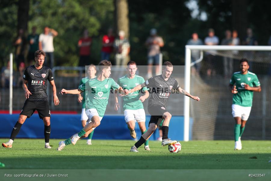 Willy-Sachs-Stadion, Schweinfurt, 02.08.2024, sport, action, Fussball, BFV, 3. Spieltag, Regionalliga Bayern, TSV, FCS, TSV Buchbach, 1. FC Schweinfurt 1905 - Bild-ID: 2423547
