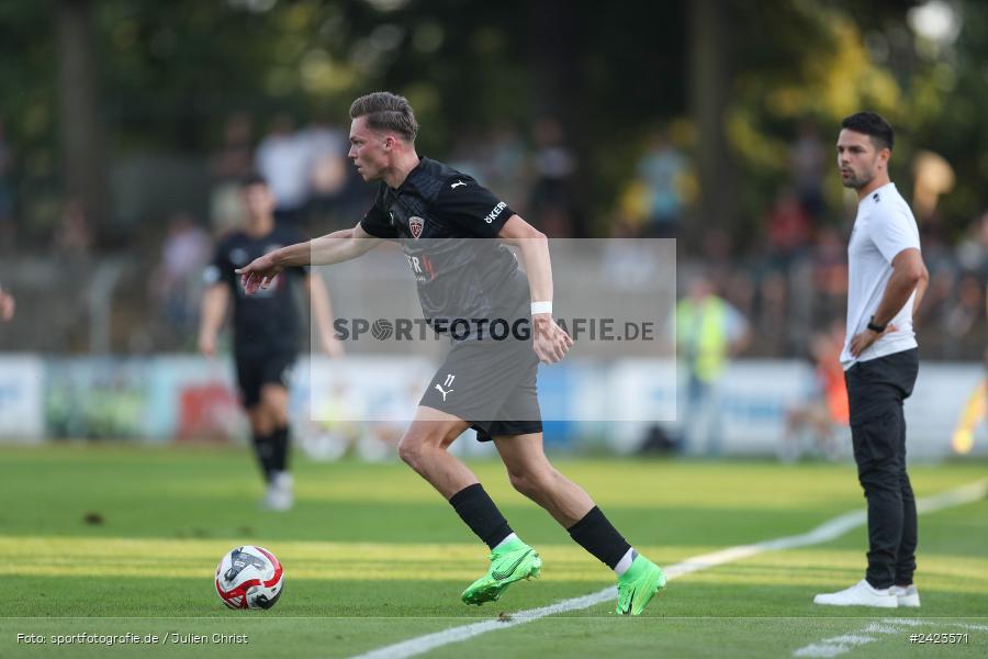 Willy-Sachs-Stadion, Schweinfurt, 02.08.2024, sport, action, Fussball, BFV, 3. Spieltag, Regionalliga Bayern, TSV, FCS, TSV Buchbach, 1. FC Schweinfurt 1905 - Bild-ID: 2423571