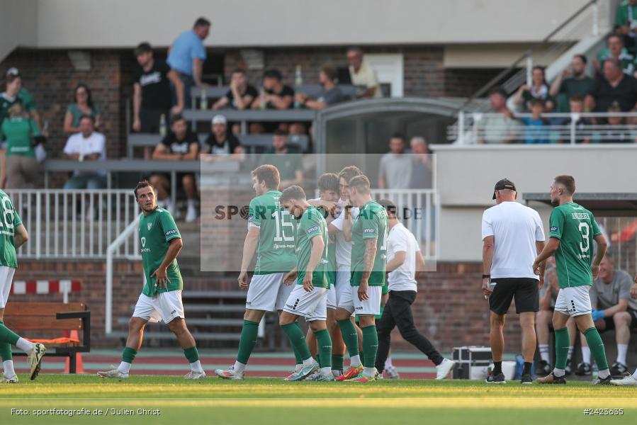 Willy-Sachs-Stadion, Schweinfurt, 02.08.2024, sport, action, Fussball, BFV, 3. Spieltag, Regionalliga Bayern, TSV, FCS, TSV Buchbach, 1. FC Schweinfurt 1905 - Bild-ID: 2423635