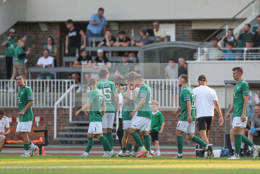 Willy-Sachs-Stadion, Schweinfurt, 02.08.2024, sport, action, Fussball, BFV, 3. Spieltag, Regionalliga Bayern, TSV, FCS, TSV Buchbach, 1. FC Schweinfurt 1905 - Bild-ID: 2423636