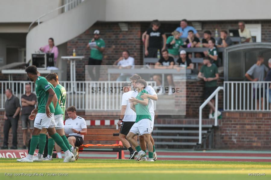 Willy-Sachs-Stadion, Schweinfurt, 02.08.2024, sport, action, Fussball, BFV, 3. Spieltag, Regionalliga Bayern, TSV, FCS, TSV Buchbach, 1. FC Schweinfurt 1905 - Bild-ID: 2423640