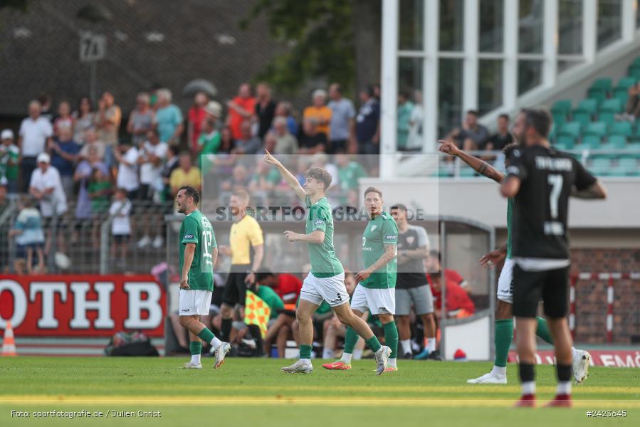 Willy-Sachs-Stadion, Schweinfurt, 02.08.2024, sport, action, Fussball, BFV, 3. Spieltag, Regionalliga Bayern, TSV, FCS, TSV Buchbach, 1. FC Schweinfurt 1905 - Bild-ID: 2423645