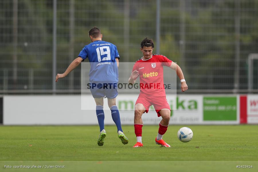 Sepp-Endres-Sportanlage, Würzburg, 03.08.2024, sport, action, Fussball, BFV, 4. Spieltag, Bayernliga Nord, SSV, WFV, SSV Jahn Regensburg II (U21), Würzburger FV 04 - Bild-ID: 2423924 Sepp-Endres-Sportanlage, Würzburg, 03.08.2024, sport, action, Fussball, BFV, 4. Spieltag, Bayernliga Nord, SSV, WFV, SSV Jahn Regensburg II (U21), Würzburger FV 04 - Bild-ID: 2423924