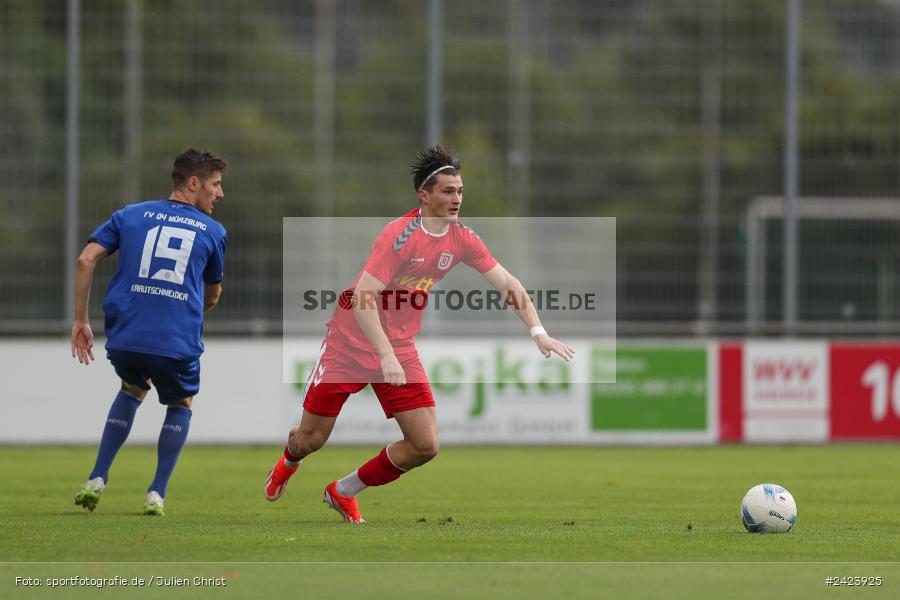 Sepp-Endres-Sportanlage, Würzburg, 03.08.2024, sport, action, Fussball, BFV, 4. Spieltag, Bayernliga Nord, SSV, WFV, SSV Jahn Regensburg II (U21), Würzburger FV 04 - Bild-ID: 2423925 Sepp-Endres-Sportanlage, Würzburg, 03.08.2024, sport, action, Fussball, BFV, 4. Spieltag, Bayernliga Nord, SSV, WFV, SSV Jahn Regensburg II (U21), Würzburger FV 04 - Bild-ID: 2423925