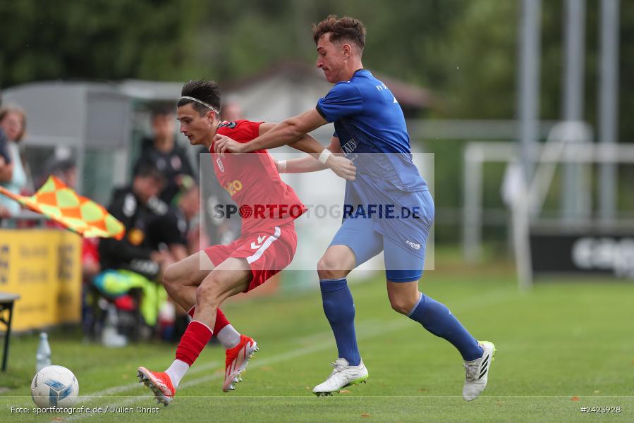Sepp-Endres-Sportanlage, Würzburg, 03.08.2024, sport, action, Fussball, BFV, 4. Spieltag, Bayernliga Nord, SSV, WFV, SSV Jahn Regensburg II (U21), Würzburger FV 04 - Bild-ID: 2423928