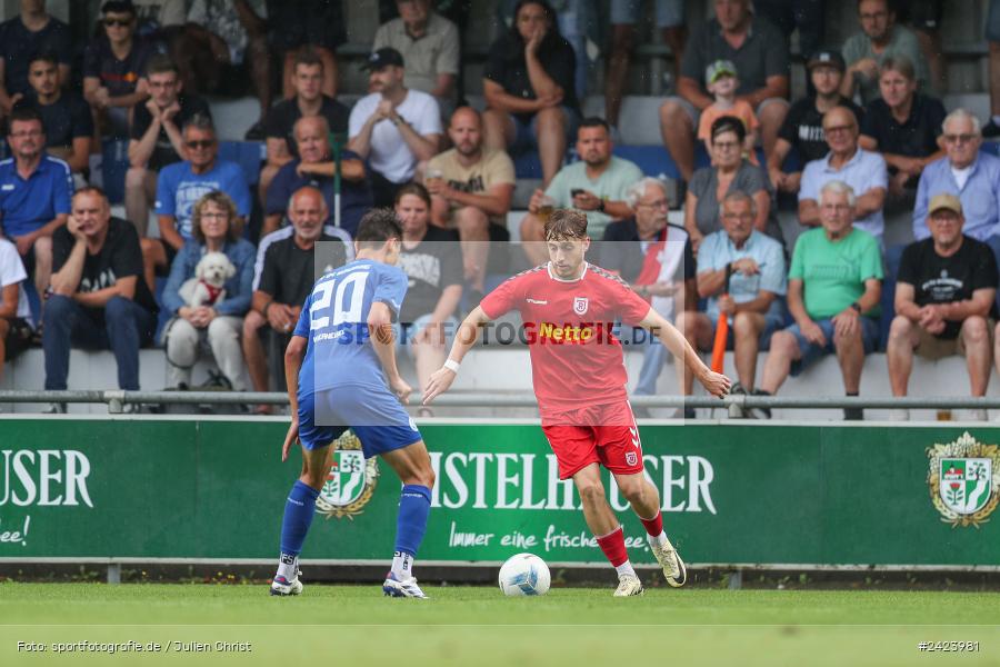 Sepp-Endres-Sportanlage, Würzburg, 03.08.2024, sport, action, Fussball, BFV, 4. Spieltag, Bayernliga Nord, SSV, WFV, SSV Jahn Regensburg II (U21), Würzburger FV 04 - Bild-ID: 2423981