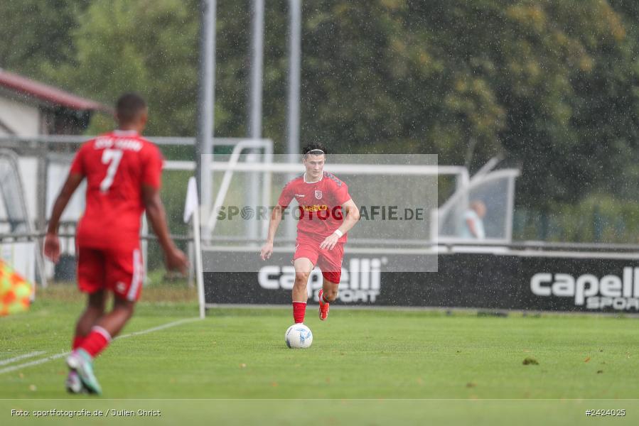 Sepp-Endres-Sportanlage, Würzburg, 03.08.2024, sport, action, Fussball, BFV, 4. Spieltag, Bayernliga Nord, SSV, WFV, SSV Jahn Regensburg II (U21), Würzburger FV 04 - Bild-ID: 2424025