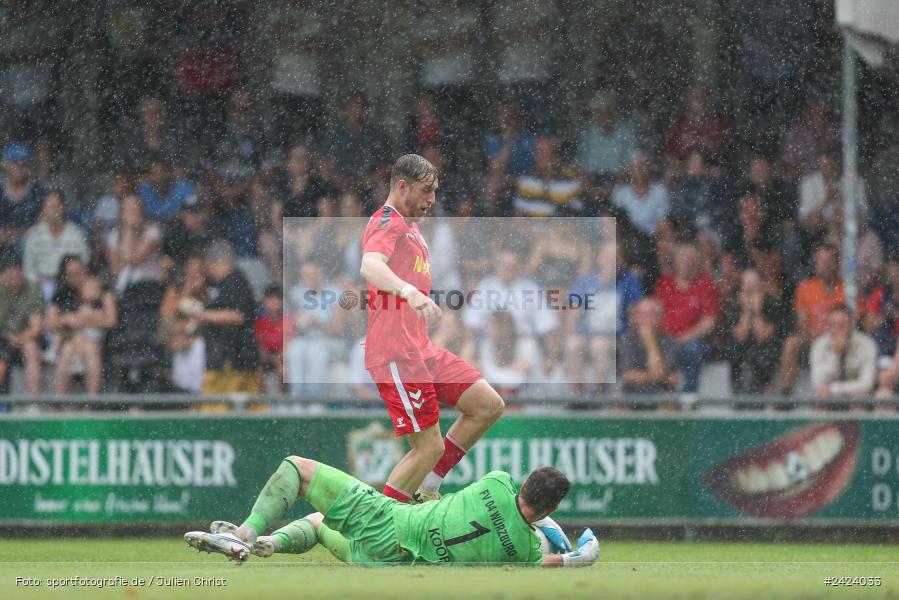 Sepp-Endres-Sportanlage, Würzburg, 03.08.2024, sport, action, Fussball, BFV, 4. Spieltag, Bayernliga Nord, SSV, WFV, SSV Jahn Regensburg II (U21), Würzburger FV 04 - Bild-ID: 2424033