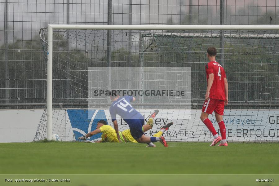 Sepp-Endres-Sportanlage, Würzburg, 03.08.2024, sport, action, Fussball, BFV, 4. Spieltag, Bayernliga Nord, SSV, WFV, SSV Jahn Regensburg II (U21), Würzburger FV 04 - Bild-ID: 2424051