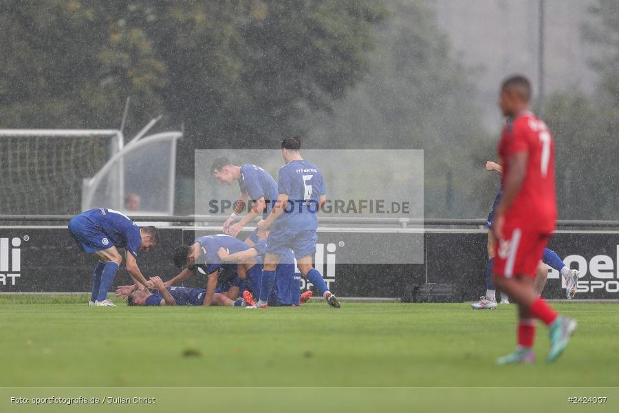 Sepp-Endres-Sportanlage, Würzburg, 03.08.2024, sport, action, Fussball, BFV, 4. Spieltag, Bayernliga Nord, SSV, WFV, SSV Jahn Regensburg II (U21), Würzburger FV 04 - Bild-ID: 2424057