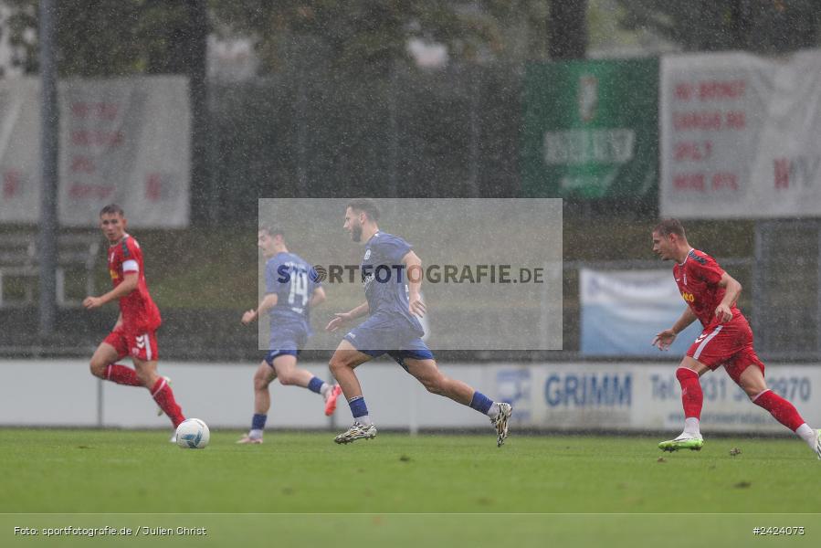 Sepp-Endres-Sportanlage, Würzburg, 03.08.2024, sport, action, Fussball, BFV, 4. Spieltag, Bayernliga Nord, SSV, WFV, SSV Jahn Regensburg II (U21), Würzburger FV 04 - Bild-ID: 2424073