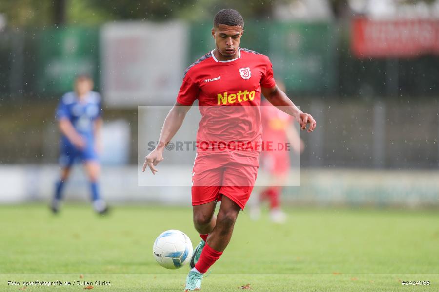 Sepp-Endres-Sportanlage, Würzburg, 03.08.2024, sport, action, Fussball, BFV, 4. Spieltag, Bayernliga Nord, SSV, WFV, SSV Jahn Regensburg II (U21), Würzburger FV 04 - Bild-ID: 2424088