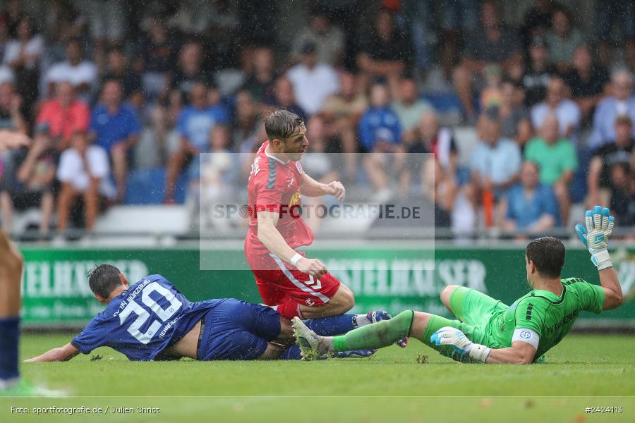 Sepp-Endres-Sportanlage, Würzburg, 03.08.2024, sport, action, Fussball, BFV, 4. Spieltag, Bayernliga Nord, SSV, WFV, SSV Jahn Regensburg II (U21), Würzburger FV 04 - Bild-ID: 2424113