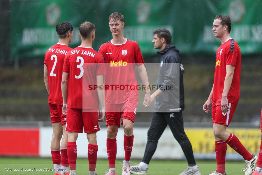 Sepp-Endres-Sportanlage, Würzburg, 03.08.2024, sport, action, Fussball, BFV, 4. Spieltag, Bayernliga Nord, SSV, WFV, SSV Jahn Regensburg II (U21), Würzburger FV 04 - Bild-ID: 2424157