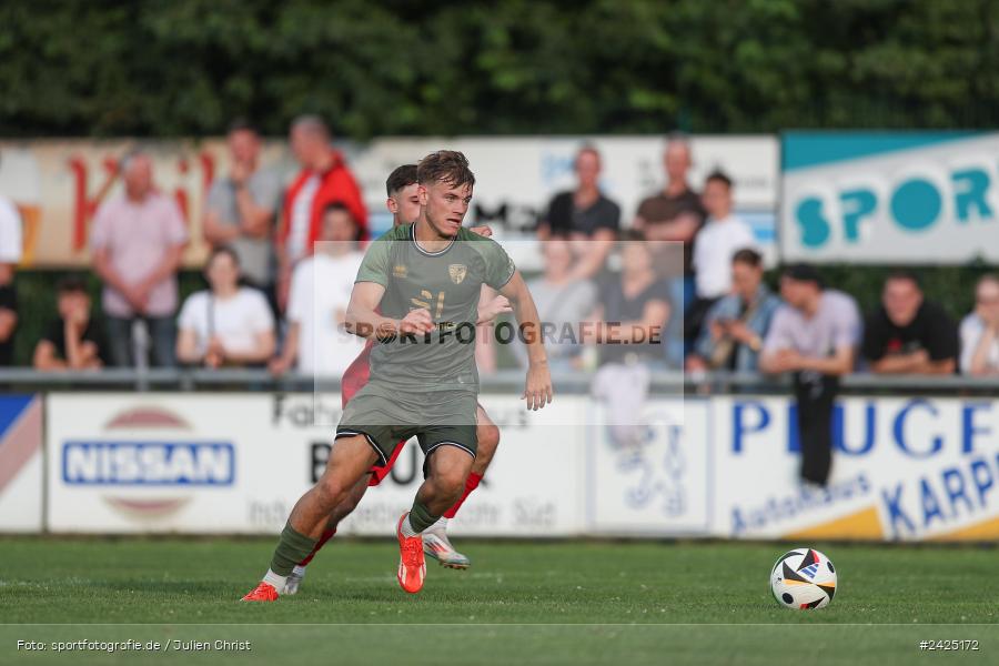 Sportgelände, Lohr am Main, 07.08.2024, sport, action, BFV, Fussball, 1. Runde, Toto-Pokal, FCI, TSV, FC Ingolstadt 04, TSV Lohr - Bild-ID: 2425172 Sportgelände, Lohr am Main, 07.08.2024, sport, action, BFV, Fussball, 1. Runde, Toto-Pokal, FCI, TSV, FC Ingolstadt 04, TSV Lohr - Bild-ID: 2425172