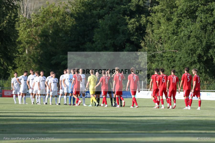 Fundamentum Sportpark, Karlburg, 09.08.2024, sport, action, BFV, Fussball, 5. Spieltag, Bayernliga Nord, SSV, TSV, SSV Jahn Regensburg II (U21), TSV Karlburg - Bild-ID: 2425306