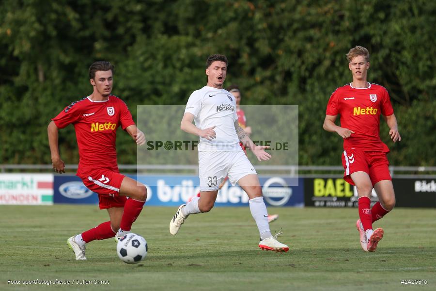 Fundamentum Sportpark, Karlburg, 09.08.2024, sport, action, BFV, Fussball, 5. Spieltag, Bayernliga Nord, SSV, TSV, SSV Jahn Regensburg II (U21), TSV Karlburg - Bild-ID: 2425316