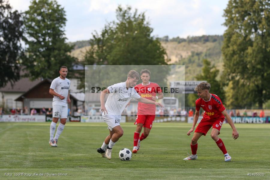 Fundamentum Sportpark, Karlburg, 09.08.2024, sport, action, BFV, Fussball, 5. Spieltag, Bayernliga Nord, SSV, TSV, SSV Jahn Regensburg II (U21), TSV Karlburg - Bild-ID: 2425320