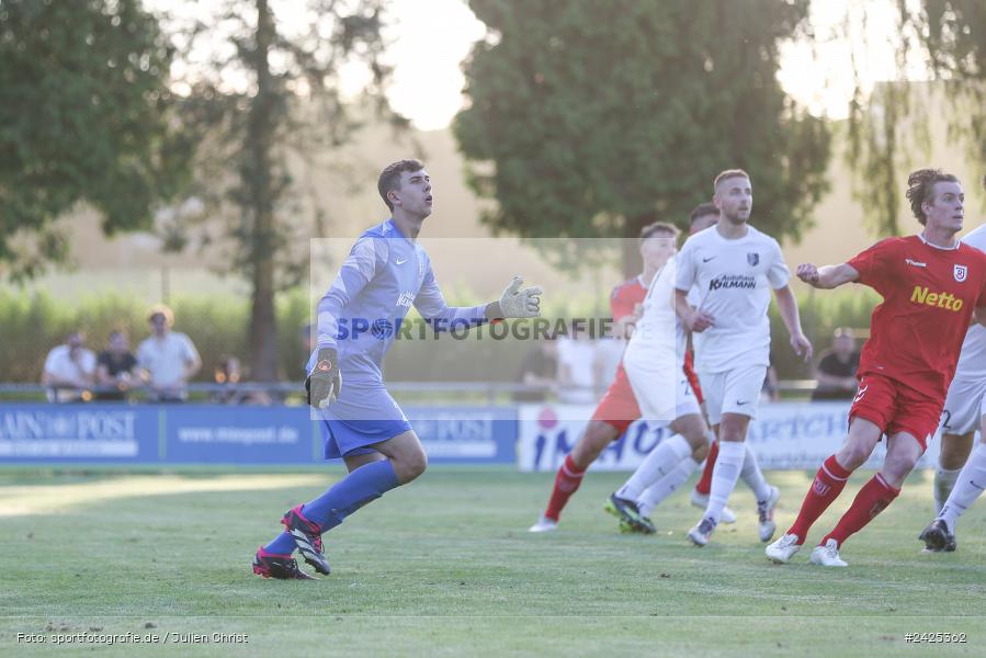 Fundamentum Sportpark, Karlburg, 09.08.2024, sport, action, BFV, Fussball, 5. Spieltag, Bayernliga Nord, SSV, TSV, SSV Jahn Regensburg II (U21), TSV Karlburg - Bild-ID: 2425362