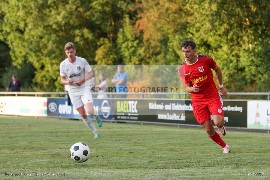 Fundamentum Sportpark, Karlburg, 09.08.2024, sport, action, BFV, Fussball, 5. Spieltag, Bayernliga Nord, SSV, TSV, SSV Jahn Regensburg II (U21), TSV Karlburg - Bild-ID: 2425381