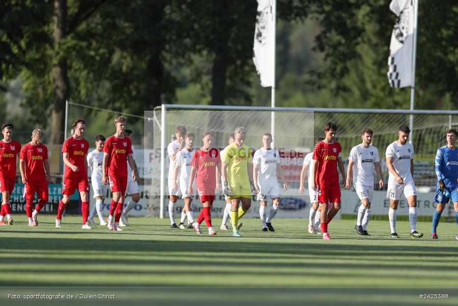 Fundamentum Sportpark, Karlburg, 09.08.2024, sport, action, BFV, Fussball, 5. Spieltag, Bayernliga Nord, SSV, TSV, SSV Jahn Regensburg II (U21), TSV Karlburg - Bild-ID: 2425388