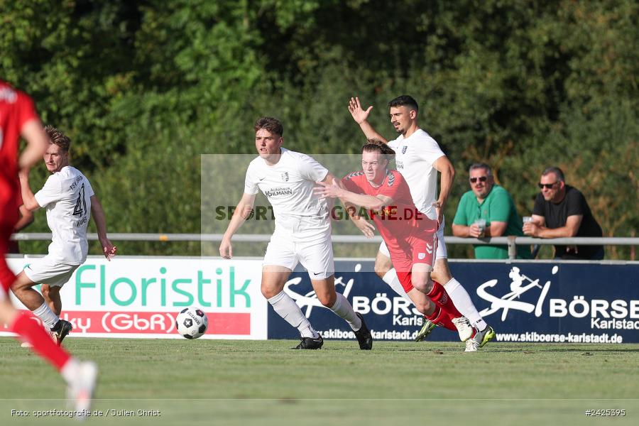 Fundamentum Sportpark, Karlburg, 09.08.2024, sport, action, BFV, Fussball, 5. Spieltag, Bayernliga Nord, SSV, TSV, SSV Jahn Regensburg II (U21), TSV Karlburg - Bild-ID: 2425395