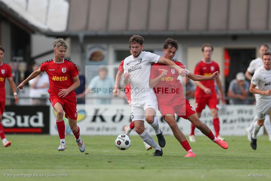 Fundamentum Sportpark, Karlburg, 09.08.2024, sport, action, BFV, Fussball, 5. Spieltag, Bayernliga Nord, SSV, TSV, SSV Jahn Regensburg II (U21), TSV Karlburg - Bild-ID: 2425422