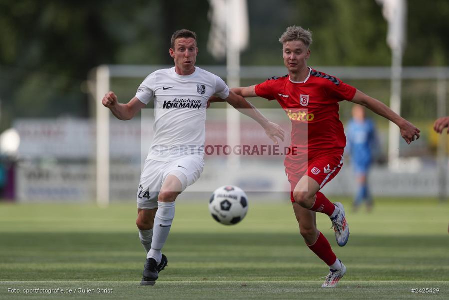 Fundamentum Sportpark, Karlburg, 09.08.2024, sport, action, BFV, Fussball, 5. Spieltag, Bayernliga Nord, SSV, TSV, SSV Jahn Regensburg II (U21), TSV Karlburg - Bild-ID: 2425429