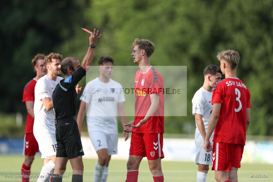 Fundamentum Sportpark, Karlburg, 09.08.2024, sport, action, BFV, Fussball, 5. Spieltag, Bayernliga Nord, SSV, TSV, SSV Jahn Regensburg II (U21), TSV Karlburg - Bild-ID: 2425454
